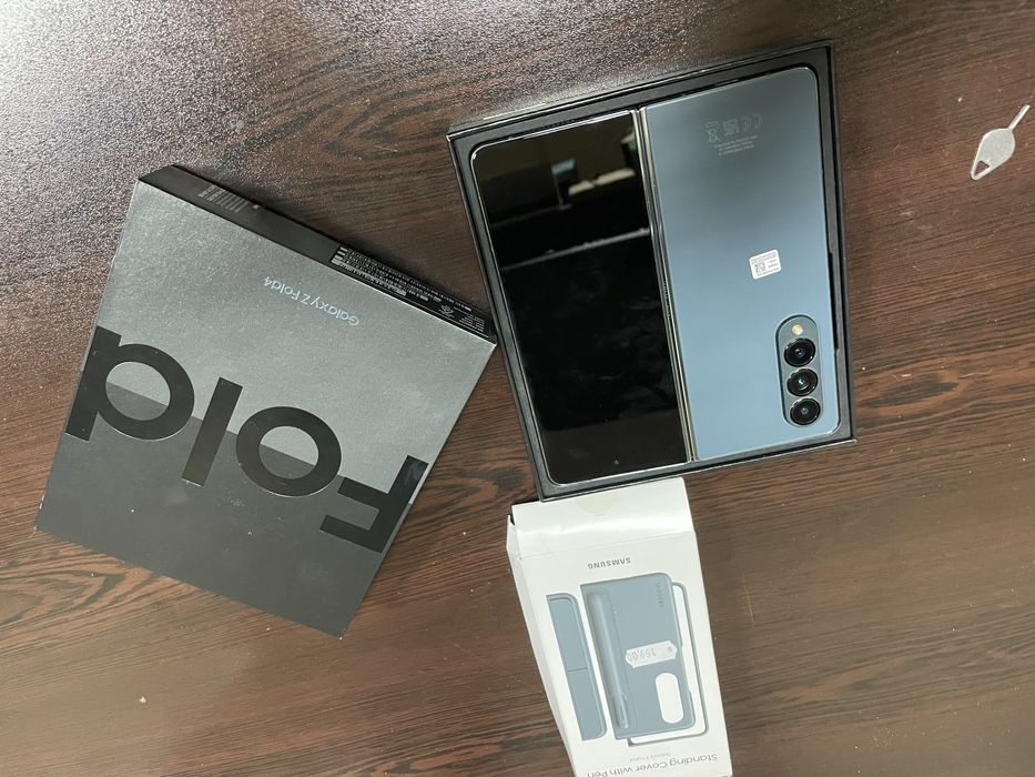 Samsung Z Fold 4 256 GB Като нов