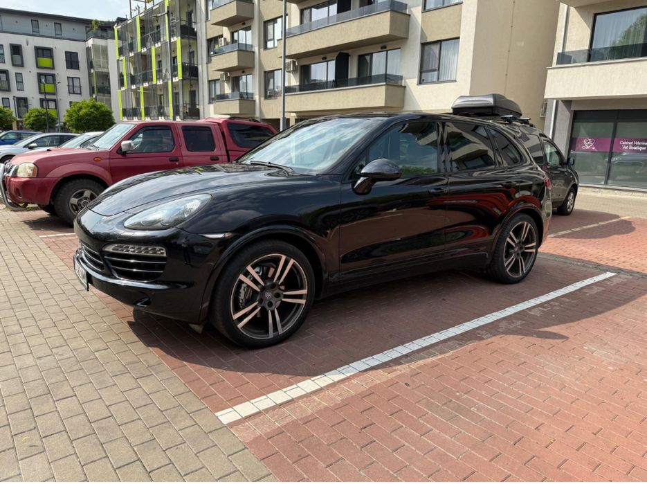 Porsche Cayenne 3.0d  15.700 eur (13.000  eur + 21%TVA deductibil