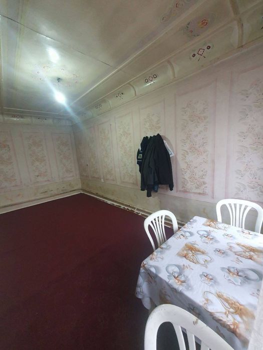 Bodomzor metro yonida sheriklikka 2 ta bola olinadi