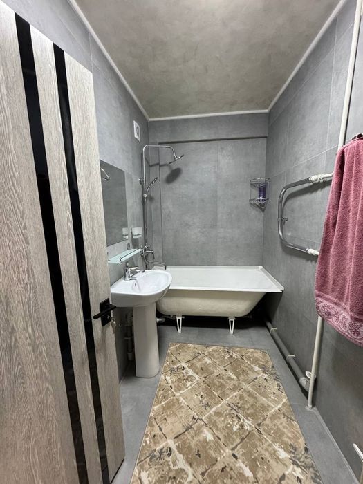 Квартира продется 2/7/9 на Бобуре