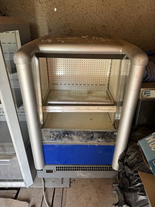 Vitrina frigorifica cu perdea de aer