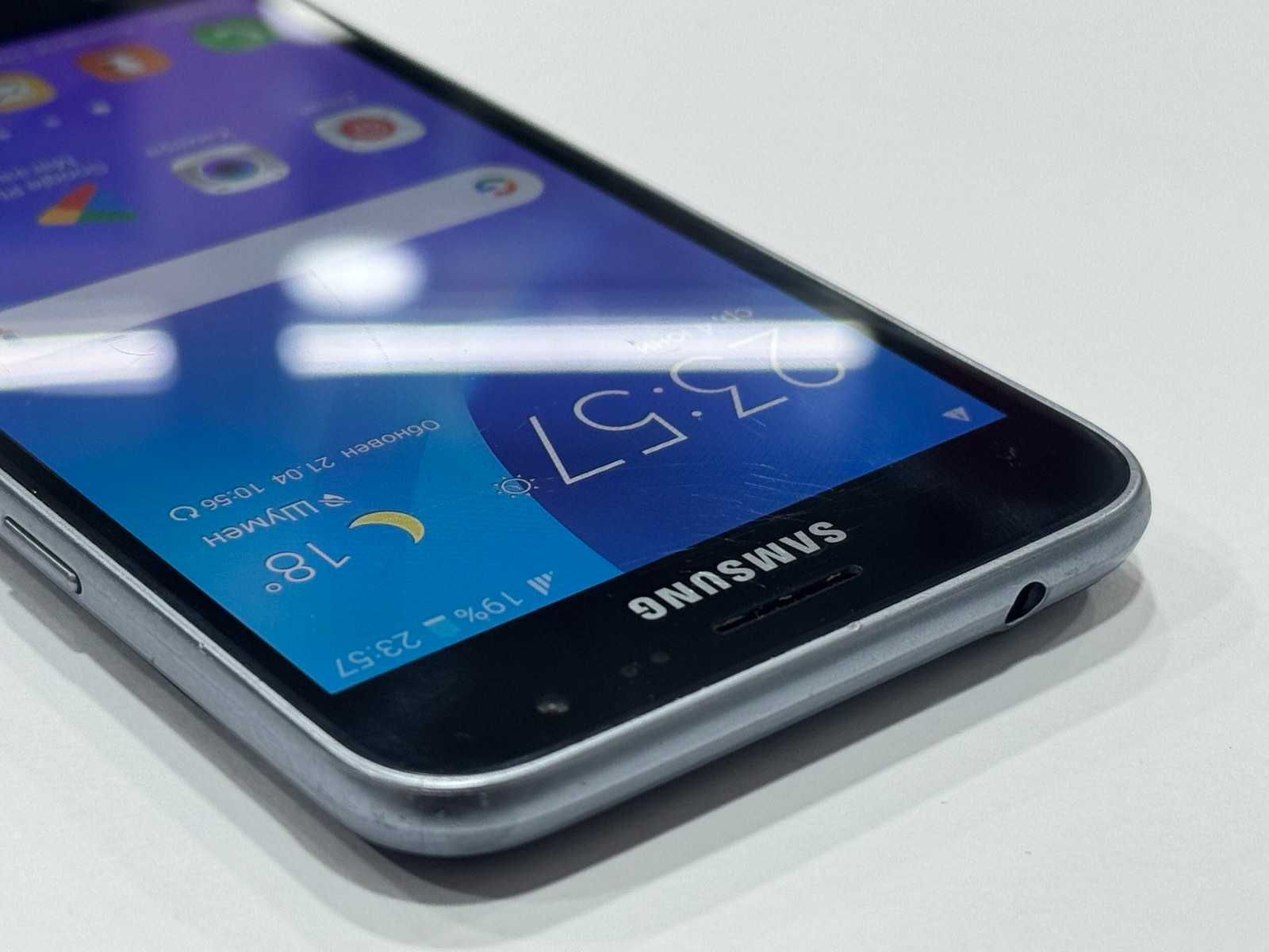 Телефон - Samsung Galaxy J3