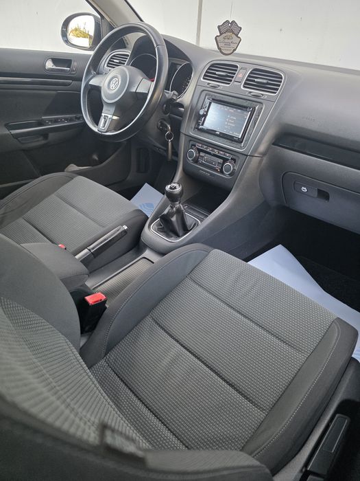 Volkswagen Golf VI benzina navi jante carlig numere Olanda valabile