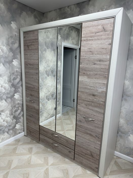 Продам спальний гарнитур