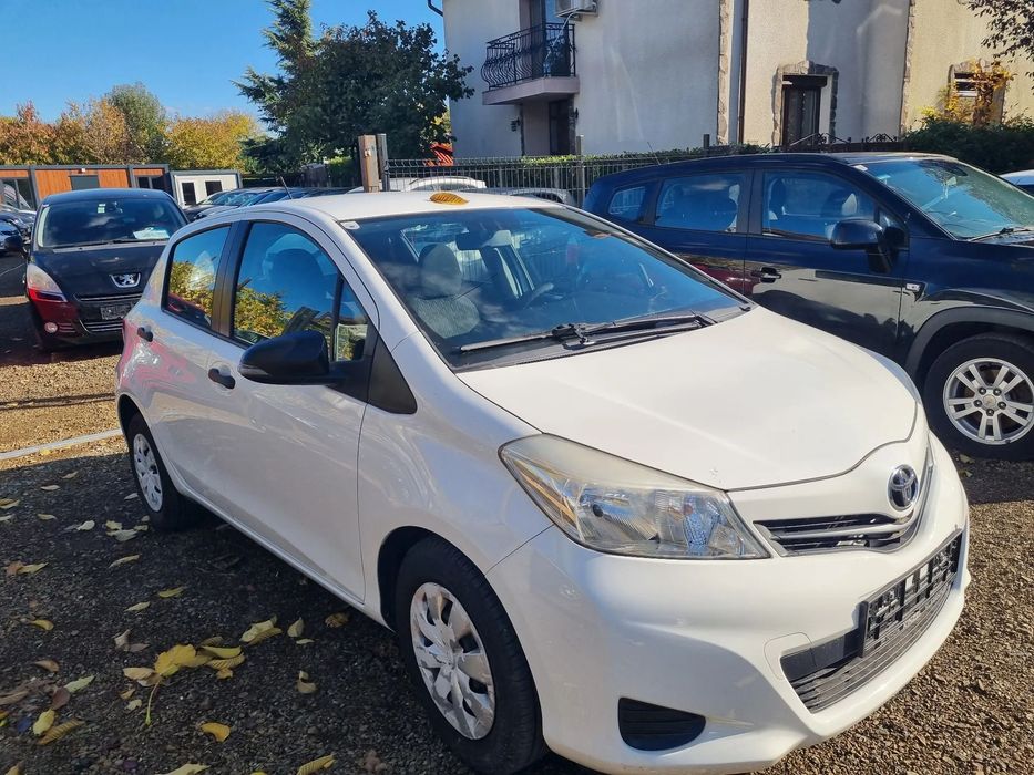 Toyota Yaris Toyota Yaris 1.0 benzina an 2013 euro 5 km 74000