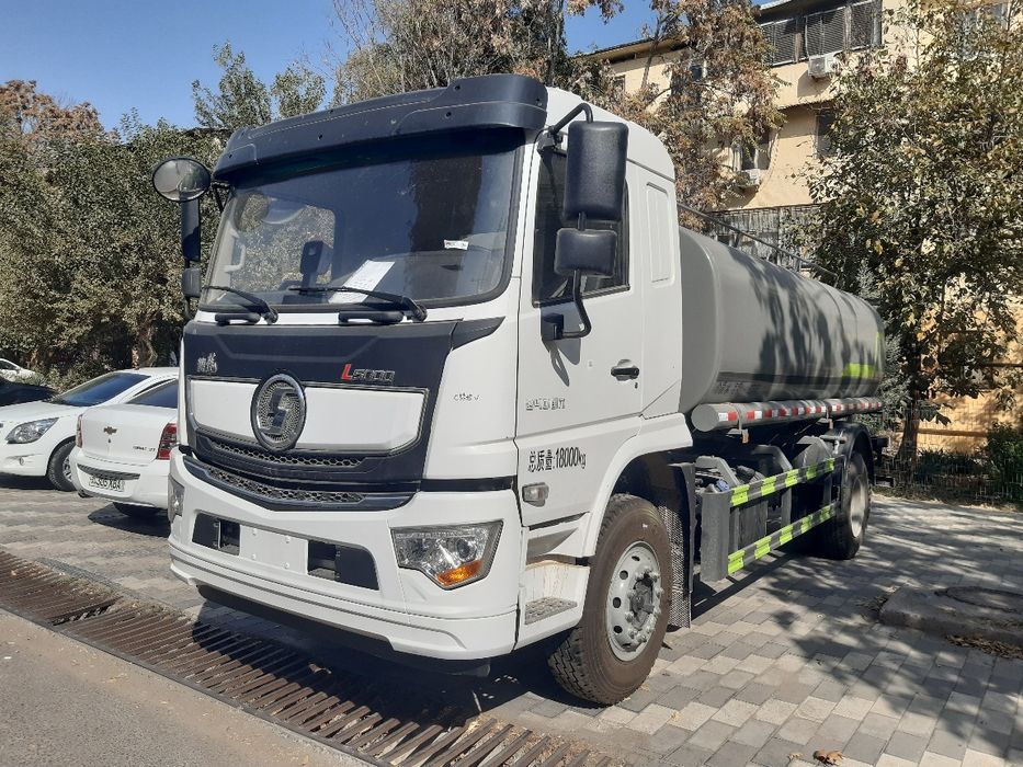 SHACMAN водовоз 15 куб.м юкори сифатли 2025й, howo водовоз етказилади