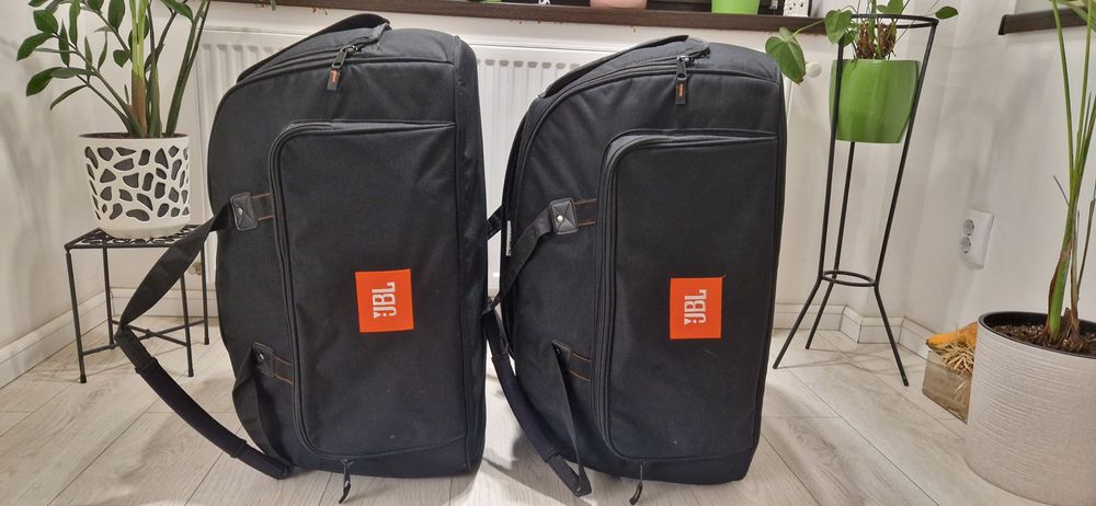 Boxe JBL515 XT impreuna cu huse JBL
