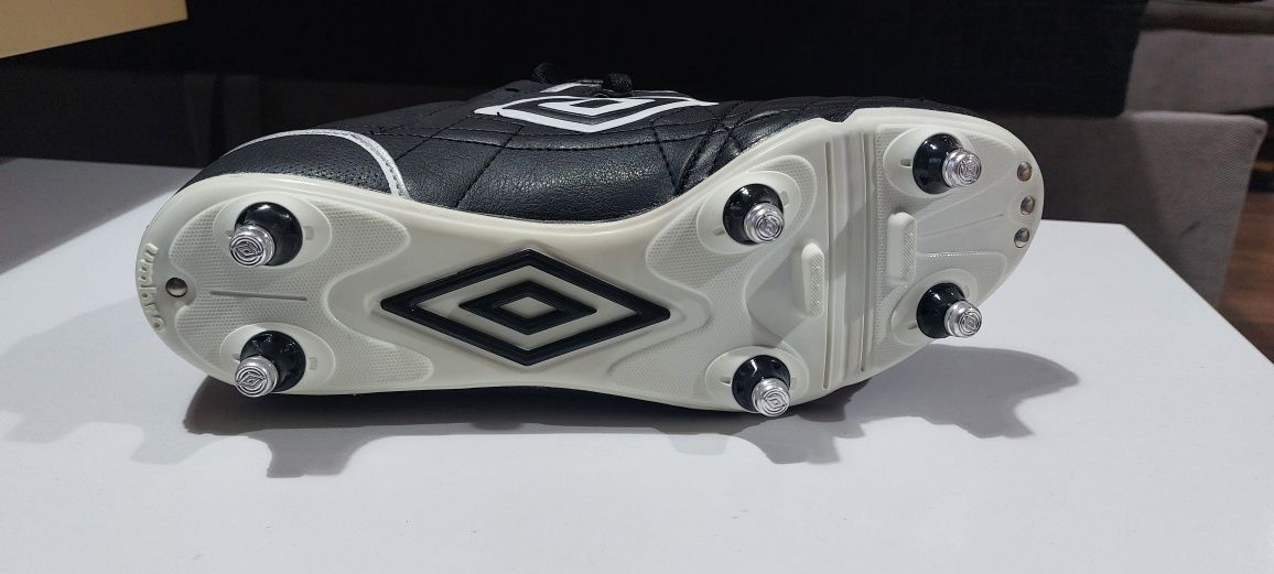 Ghete fotbal noi UMBRO marinea 43