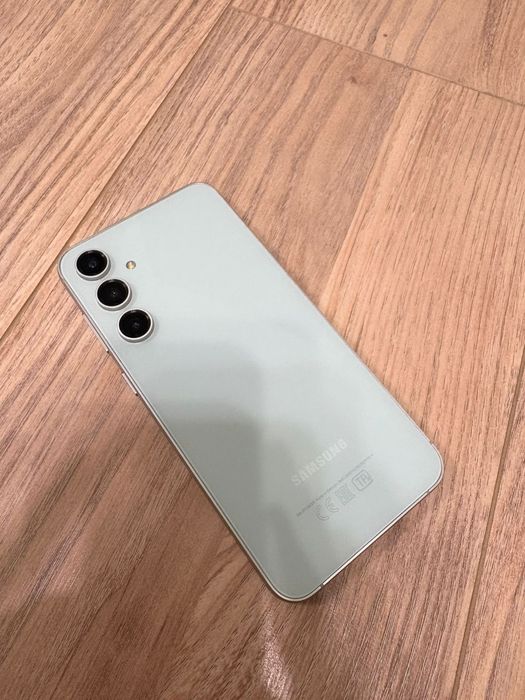 Samsung s23fe 8/128gb идеал