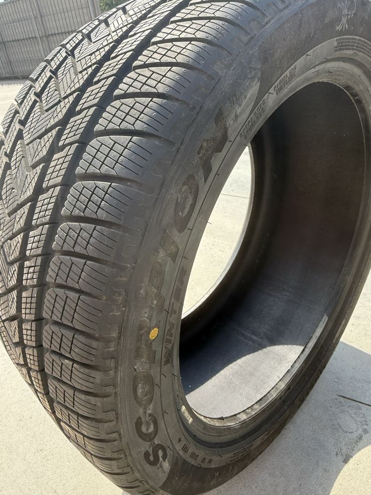 Anvelope iarna Pirelli Scorpion Winter XL  Runflat 305/40R20 112V