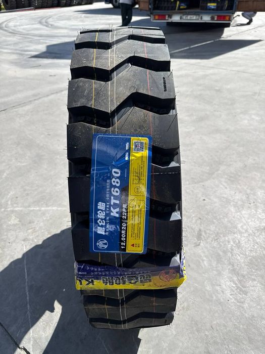 Автошина 12.00R20 KUNLUN