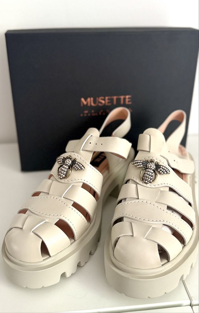 Чисто нови лоуфъри Musette
