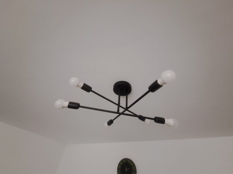 Lustra neagra cu becuri led incluse! 2 bucati disponibile!
