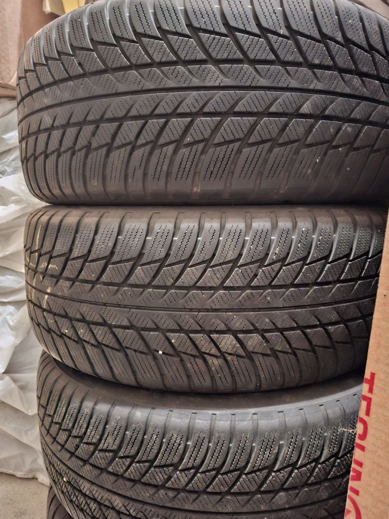 Зимни гуми 225 50 18 Bridgestone  Runflat