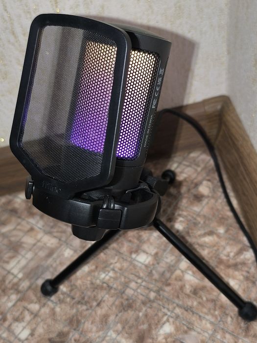 Микрофон Fifine A6V