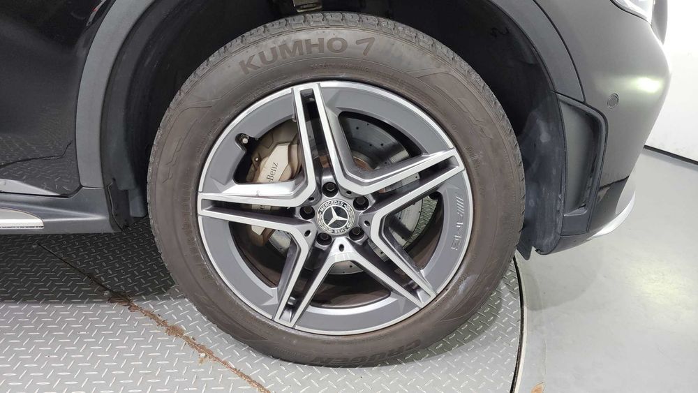Mercedes-Benz GLC-Class GLC300e 4MATIC Coupe