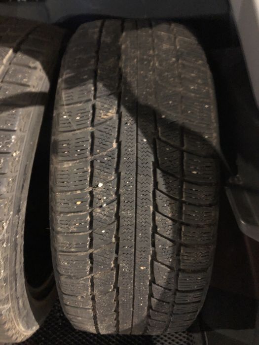 Зимний балон 225/45/18 triangle 2 штук