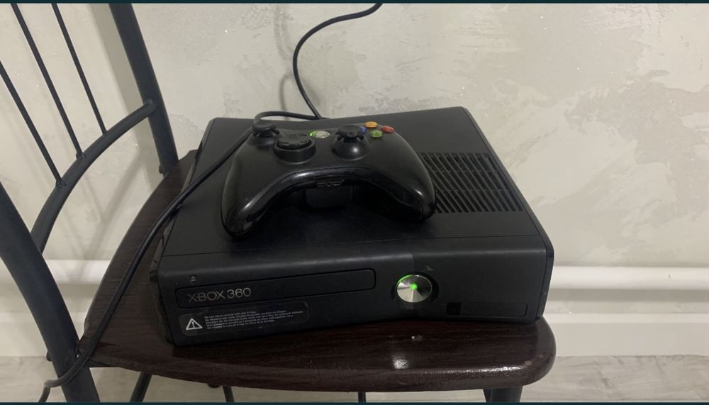 Продается Xbox 360 , только продажа!