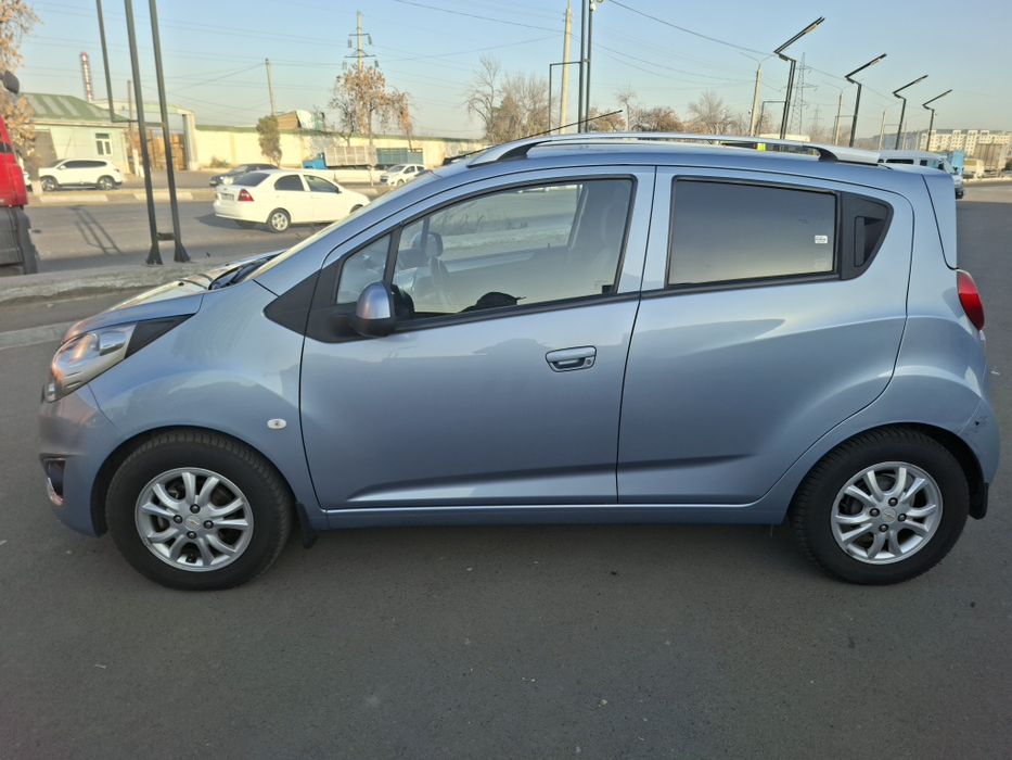 Spark Avtomat sotiladi!