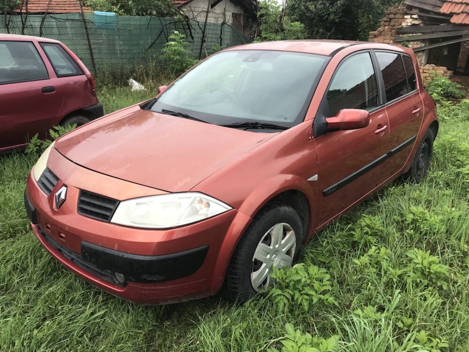 НА ЧАСТИ! Renault Megane II 1.6i 16V , Климатик , Рено Меган 2 1.6