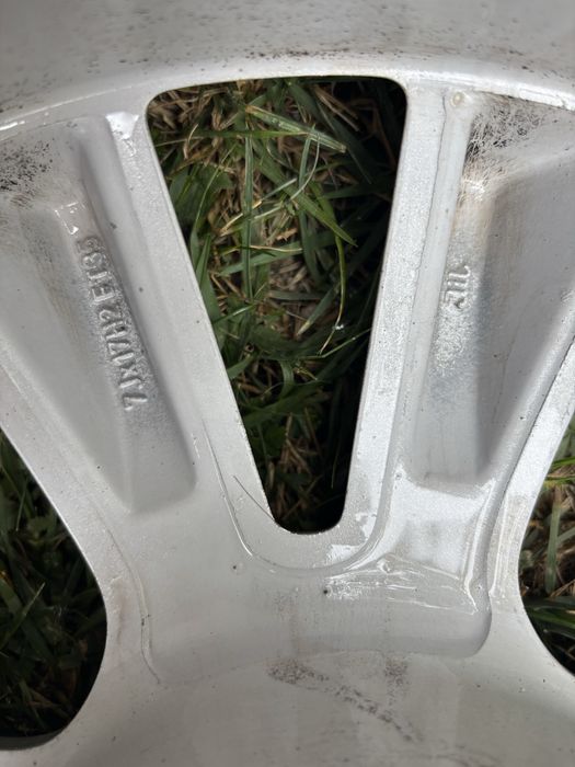 Jante aluminiu sunt pe 17