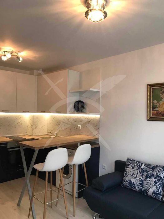 Дава се под наем Двустаен апартамент в Варна, Цветен квартал - 50 кв.м за 450 € - Снимка #1