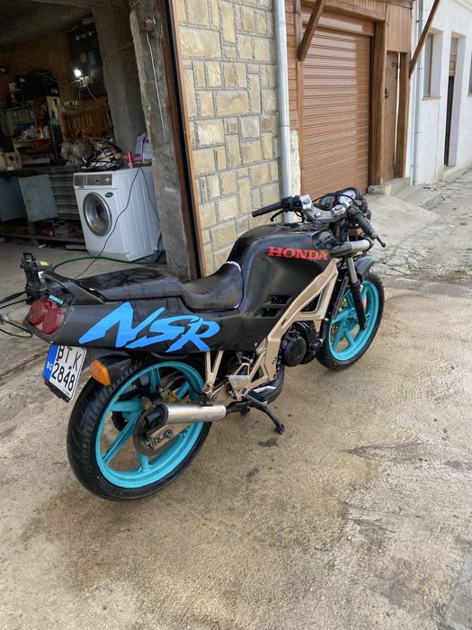 Honda nsr 125-f.