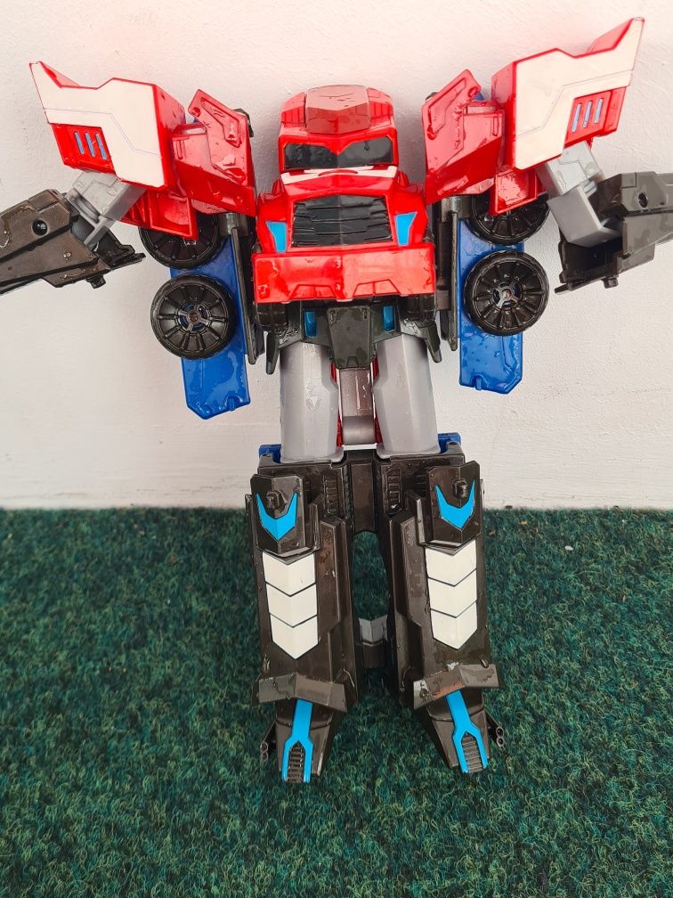 Transforms optimus jucarie