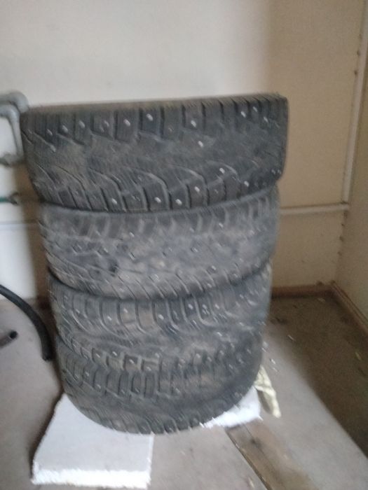Продам шины зимние