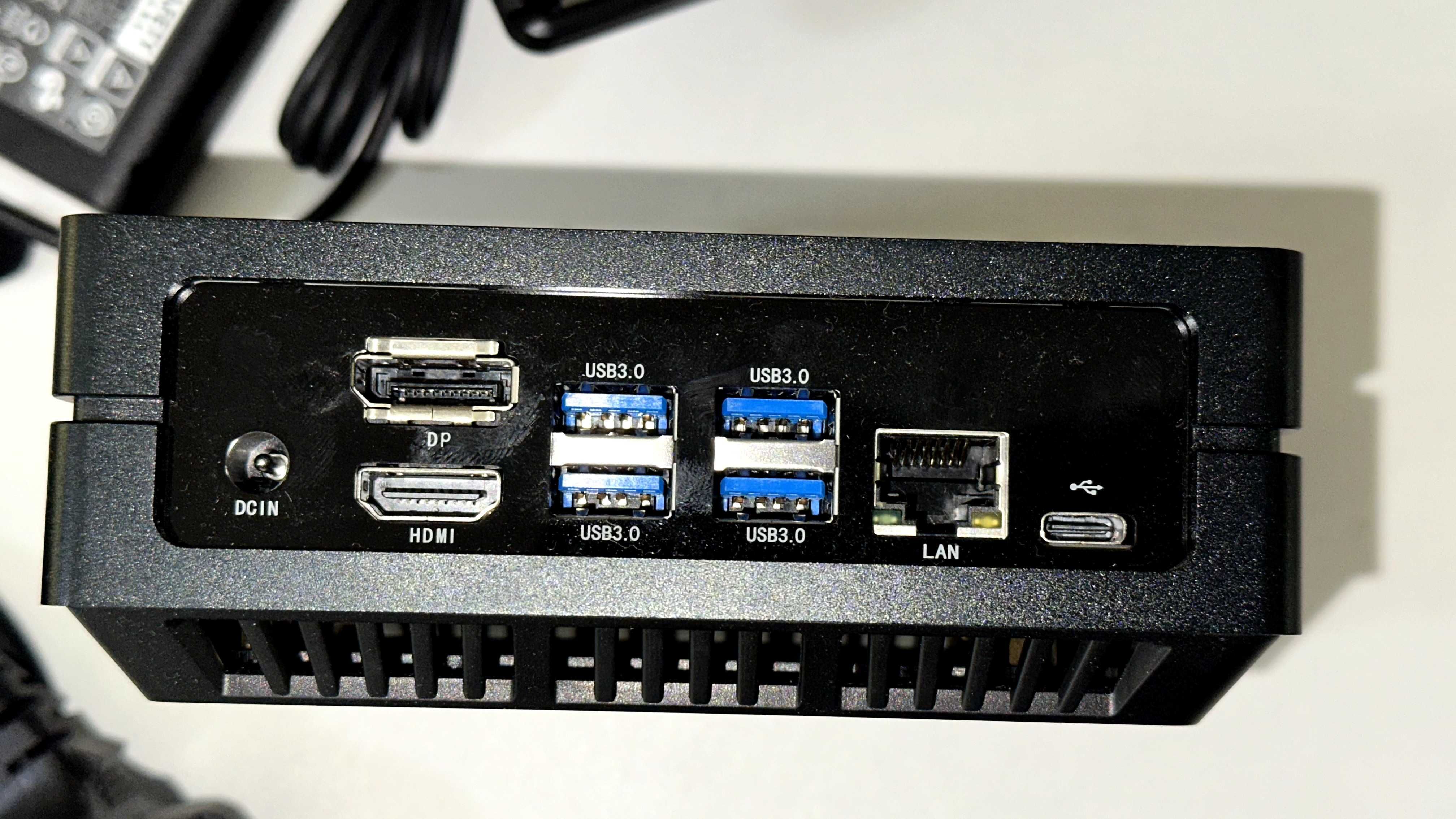 NVIDIA Jetson Xavier NX 16GB + Carcasă J202 – Nouă, nefolosită