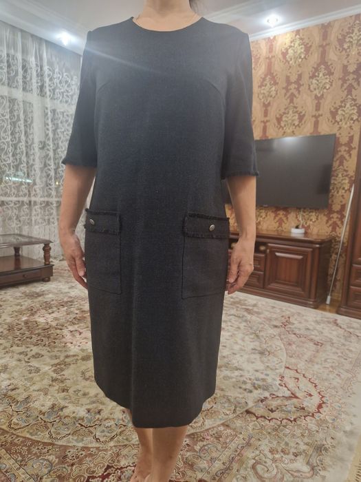Платье для офиса из 100% итальянской шерсти