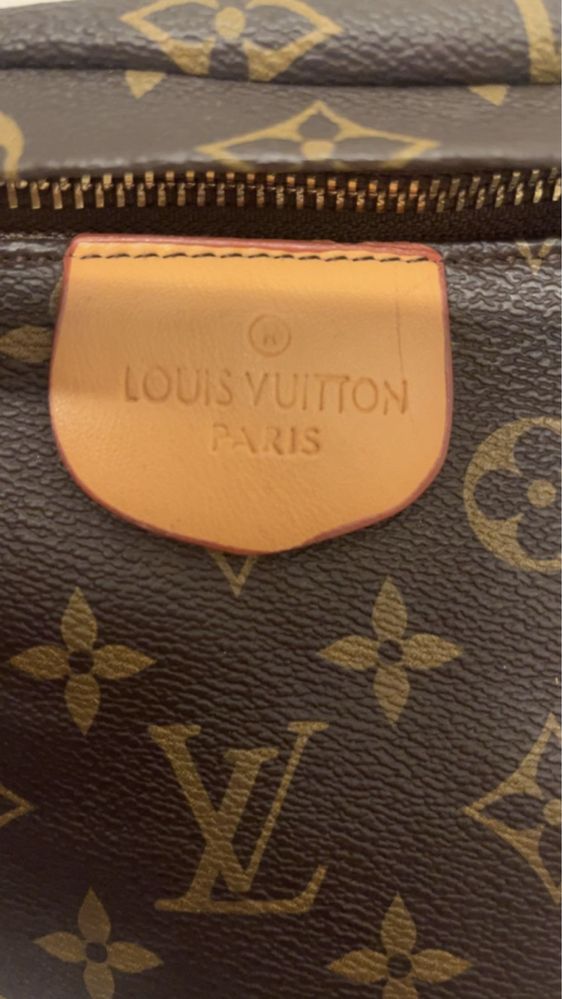 Borsetă Louis Vuitton