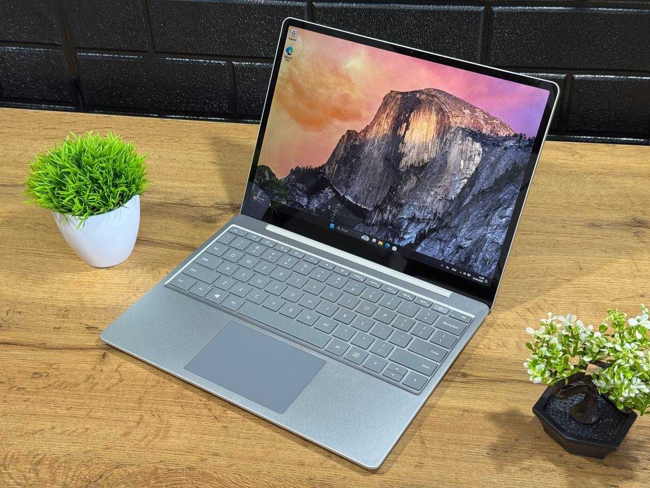 Surface Laptop GO / i5-1035G1/ 16Gb / 256Gb / Сенсорный *TouchID