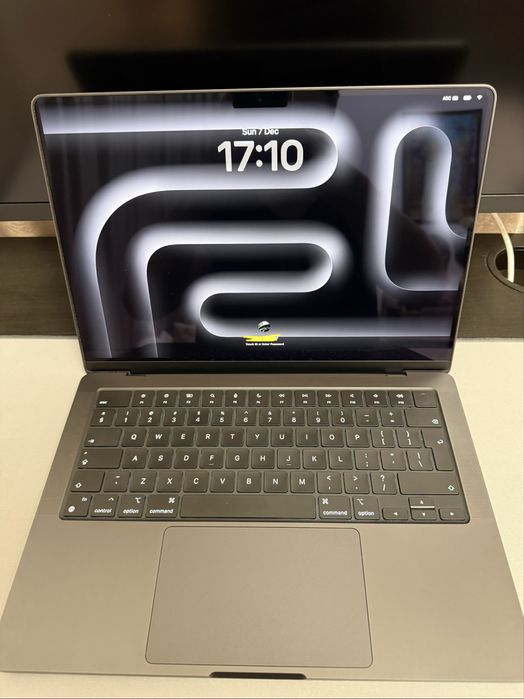 MacBook Pro 14” – M4 Pro / 24GB RAM / 512GB SSD – 100% BATTERY