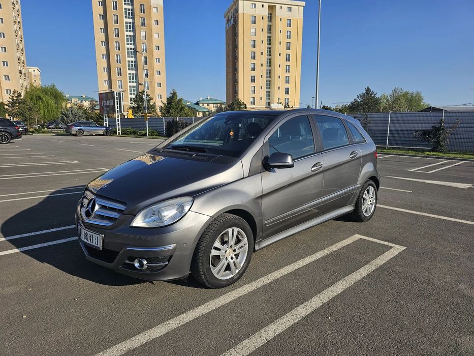 Mercedes-Benz B Mașina in stare foarte buna, complet întreținută cu km corect