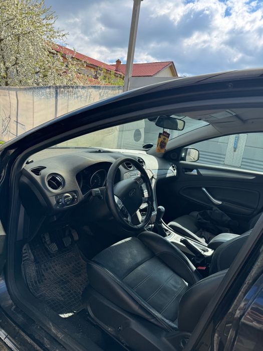 Vând Ford Mondeo mk4 2007