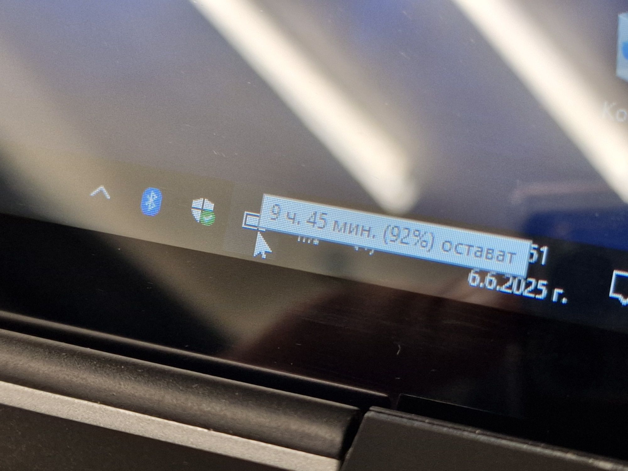 Таблет Lenovo IdeaPad MIIX 310 64GB Сребрист с Windows 10 Pro