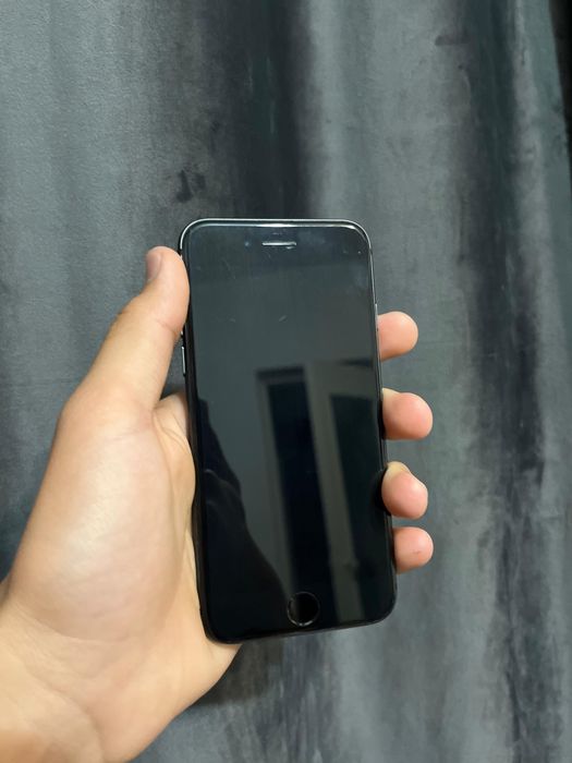 Iphone 8.
