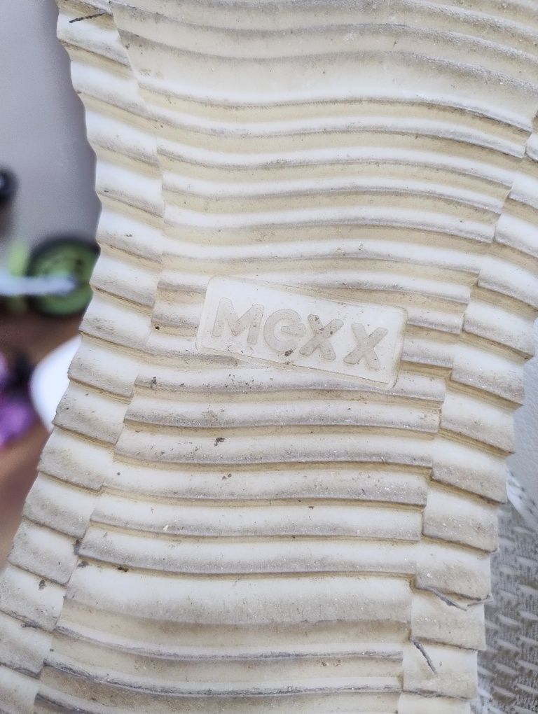 Сникърси Mexx обувани два пъти