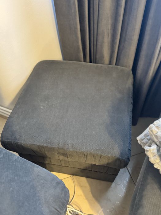 Taburet mare, cu tapiterie noua, reconditionat recent