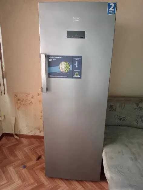 Срочно продаётся  морозильник BECO