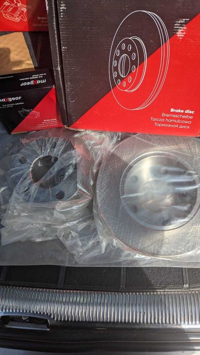 Discuri de frana + placuta frana + Etrier Stanga Spate