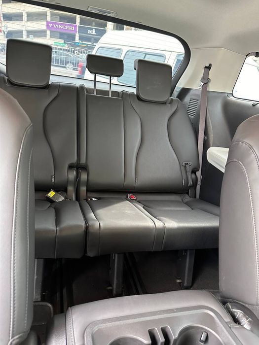 Kia carnival sotiladi