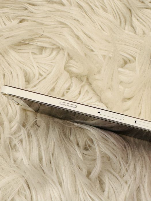 Смартфон Samsung SM-A500F Galaxy A5