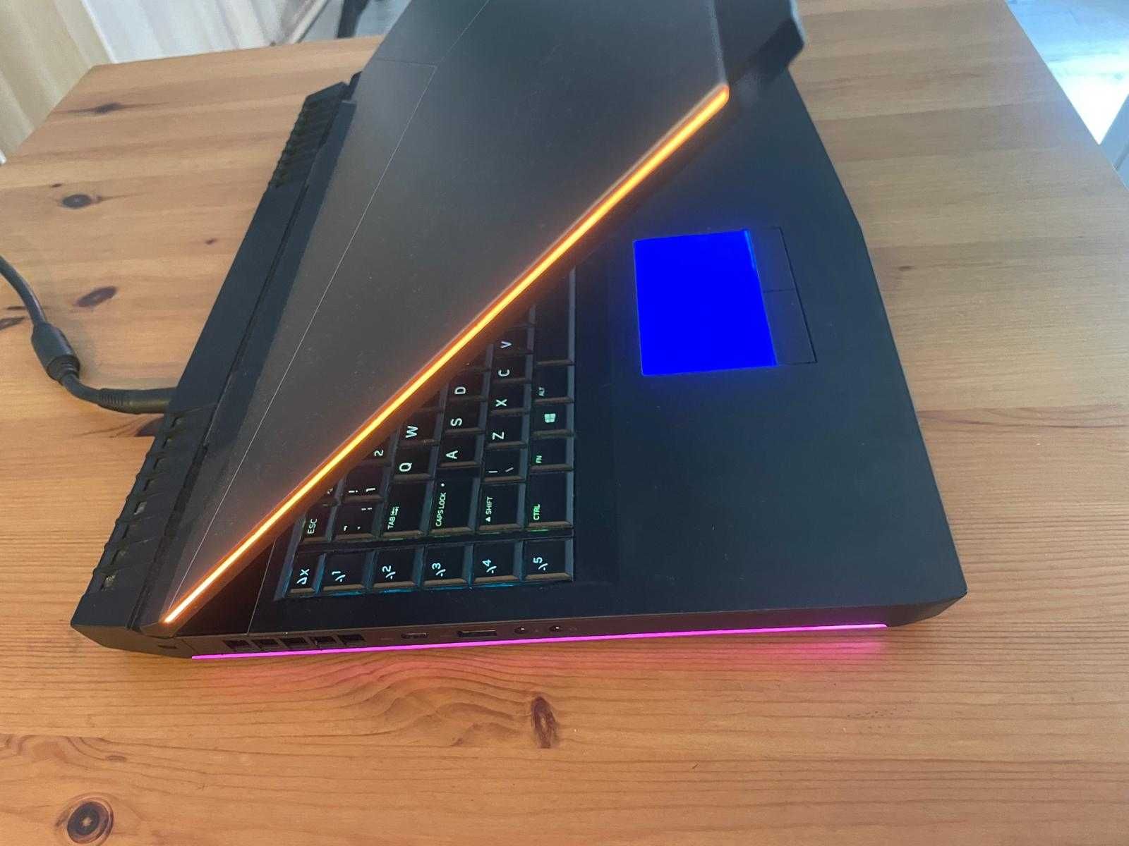 Laptop Alienware 17 R4 i7 7820HK