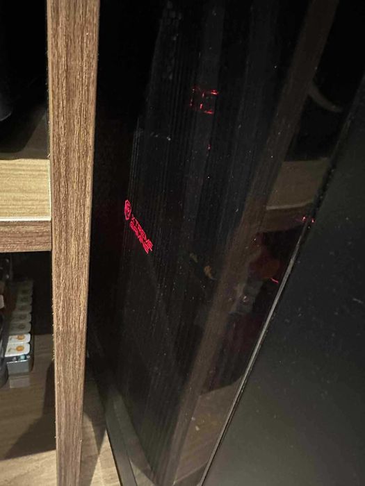 PC Gaming intretinut foarte bine - ruleaza orice joc rezolutie 2k