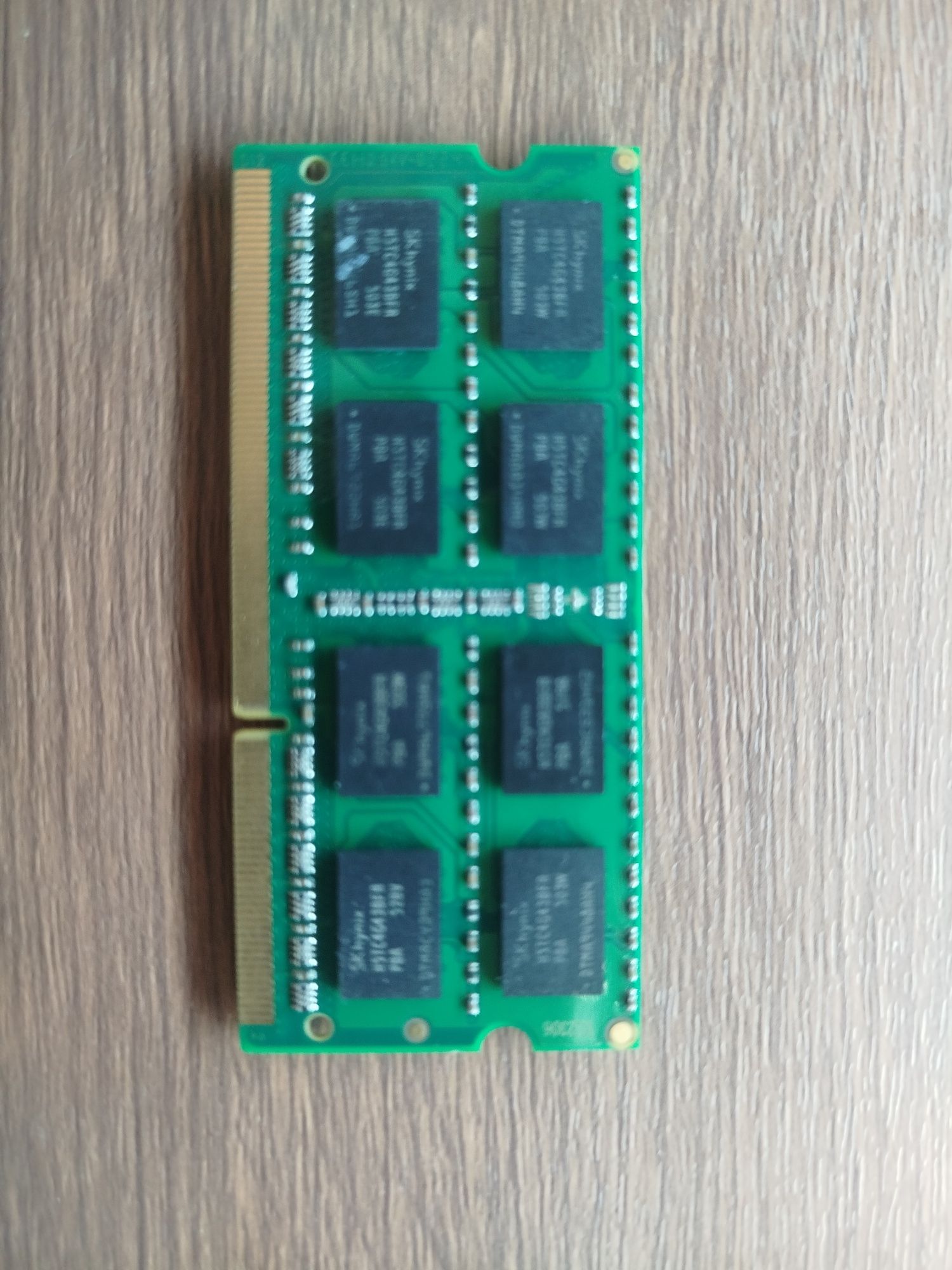 DDR3L- 1600MHz 8GB SO-DIMM 1.35v