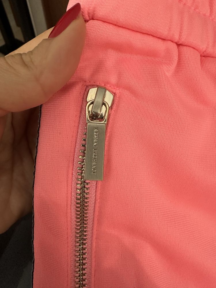 Нови клинове Victoria’s Secret, ZeroFit, долнище Armani, xs