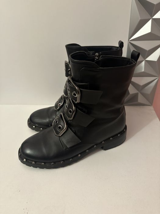 Зимни боти кожени в черно