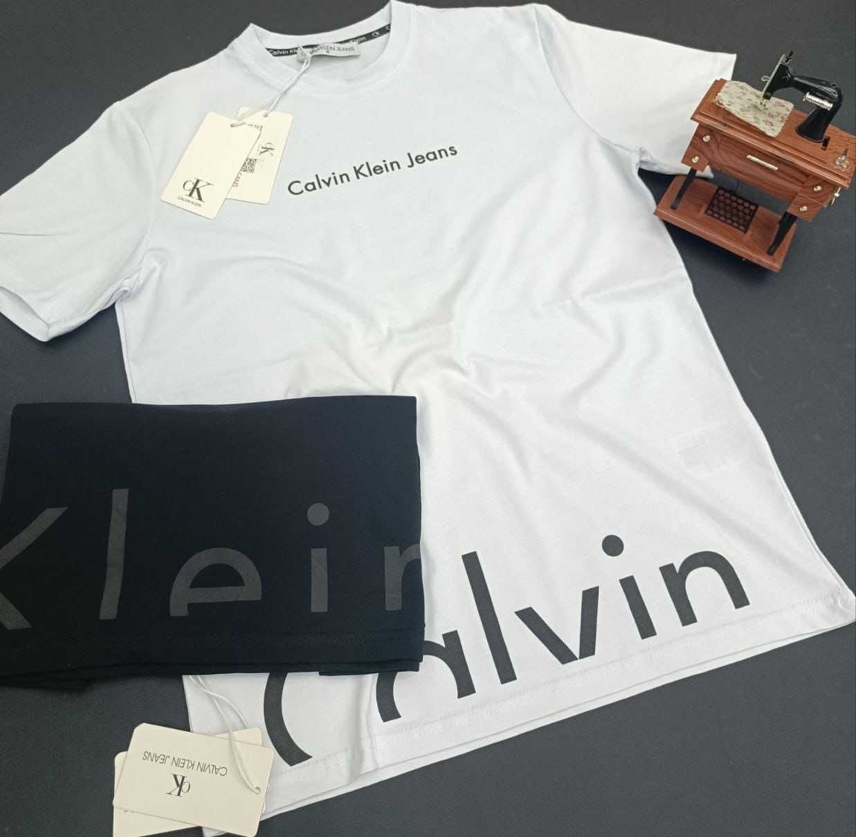 tricou calvin klein model 5